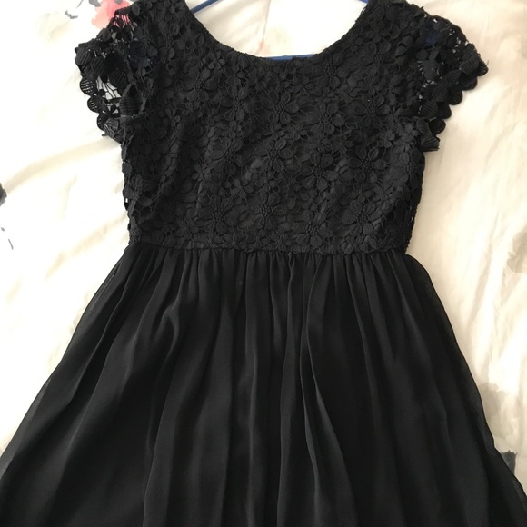 Formal black and crochet top dress - Picture 2 of 3